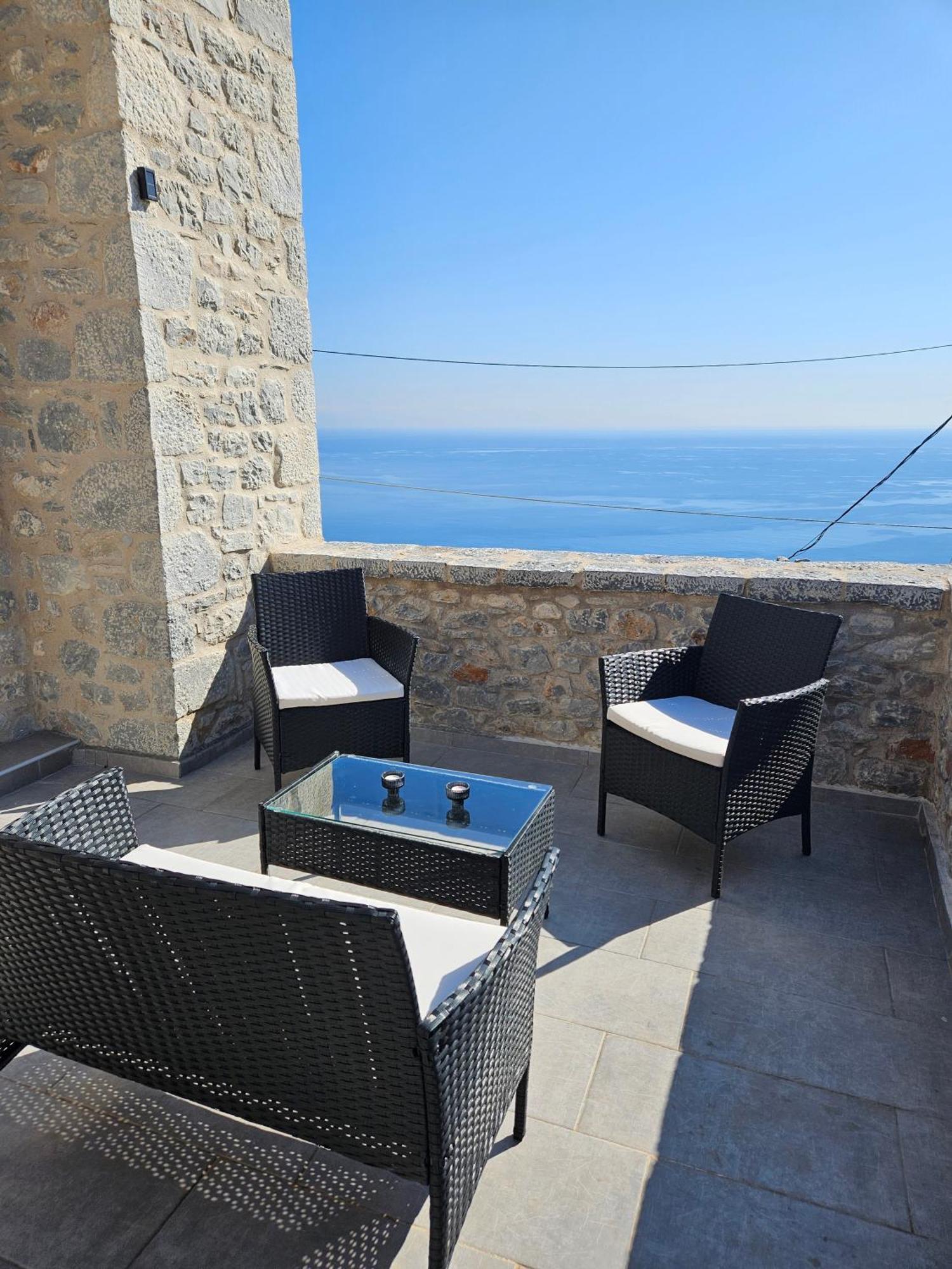 Rigas Stone Tower East Mani 1 Apartment Mína